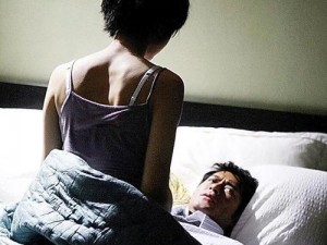 男生女生一起相嗟嗟嗟无挡，共享美食无极限