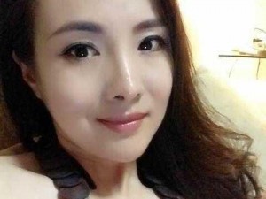 露奶门事件女主资料曝光，盘点那些年她用过的手机